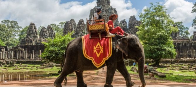 Les visites à dos d’éléphant vont enfin être bannies à Angkor Les visites à dos d’éléphant vont enfin être bannies à Angkor